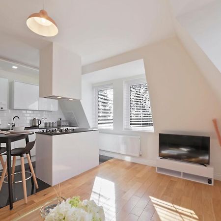 Spacious One Bed Loft Apartment Birchanger 外观 照片