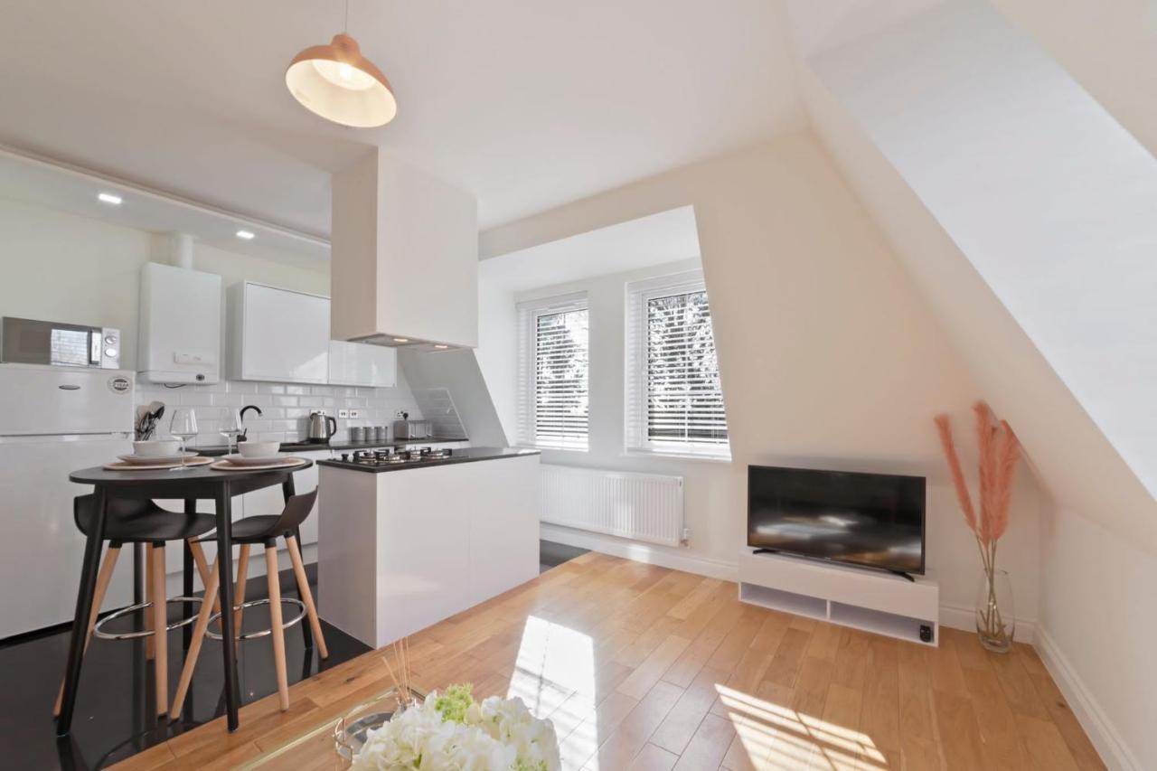 Spacious One Bed Loft Apartment Birchanger 外观 照片