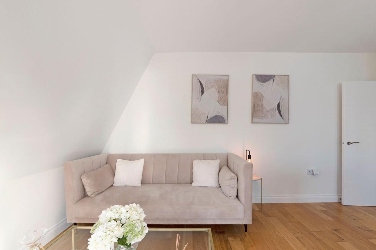 Spacious One Bed Loft Apartment Birchanger 外观 照片