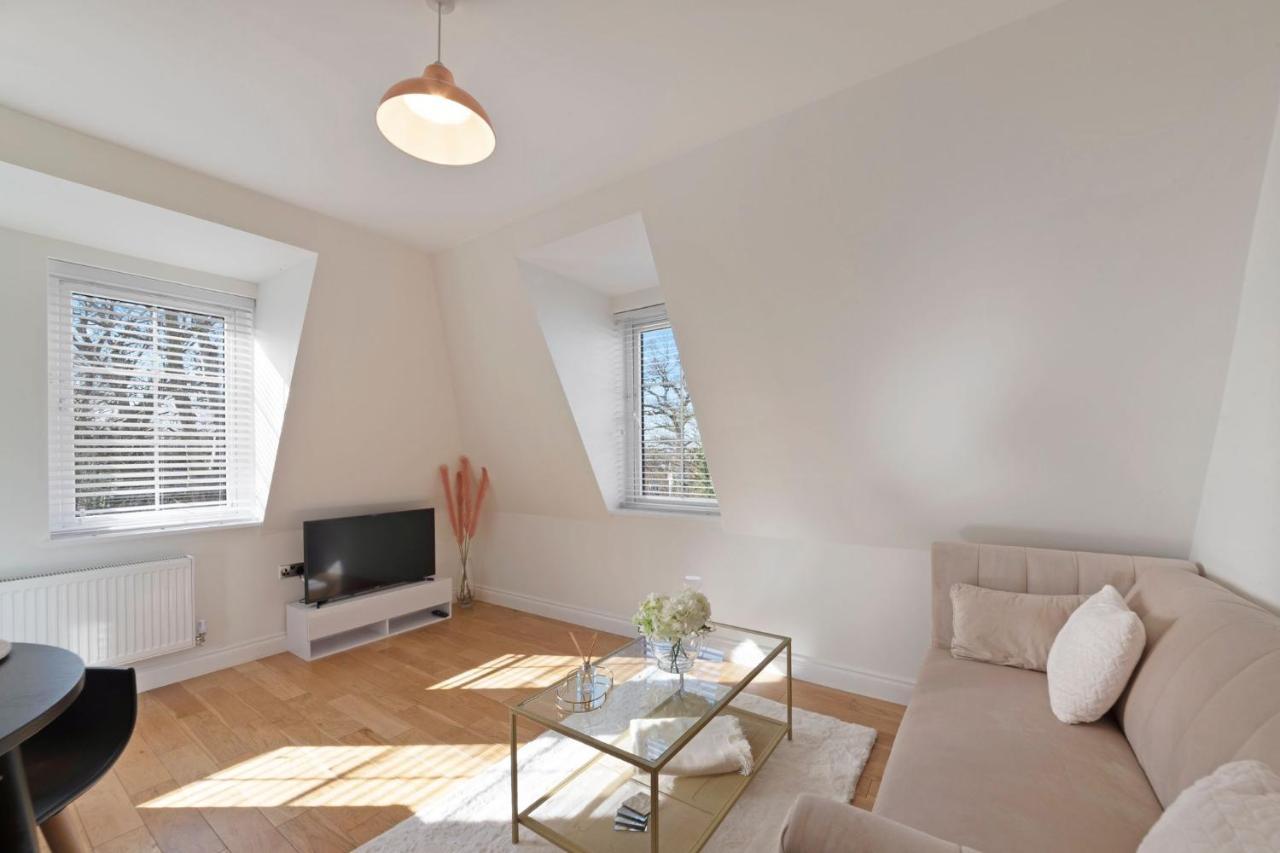 Spacious One Bed Loft Apartment Birchanger 外观 照片